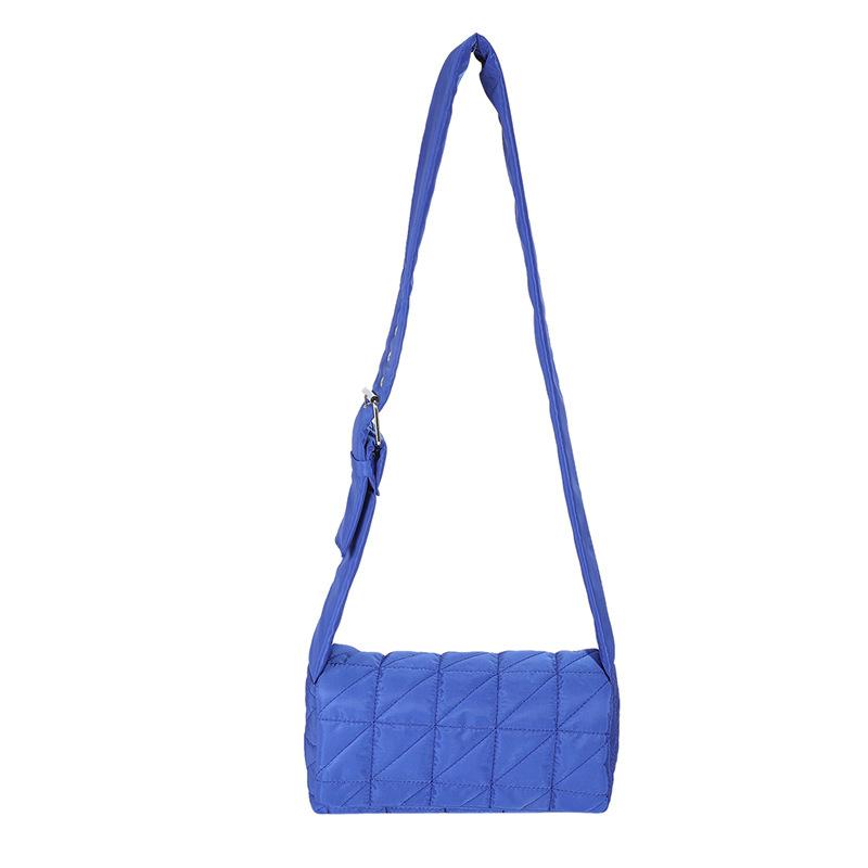 Осень-зима 2025 новая ромбовидная сумка, уличный тренд сумка-мессенджер, стеганая сумка-подушка с мягкой поверхностью, сплетенной из губки