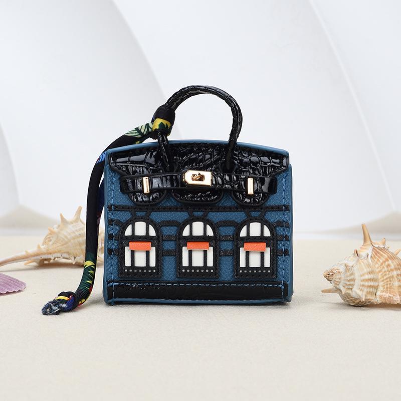 Stylish Mini House Keychain: Platinum Window Coin Purse & Earphone Holder