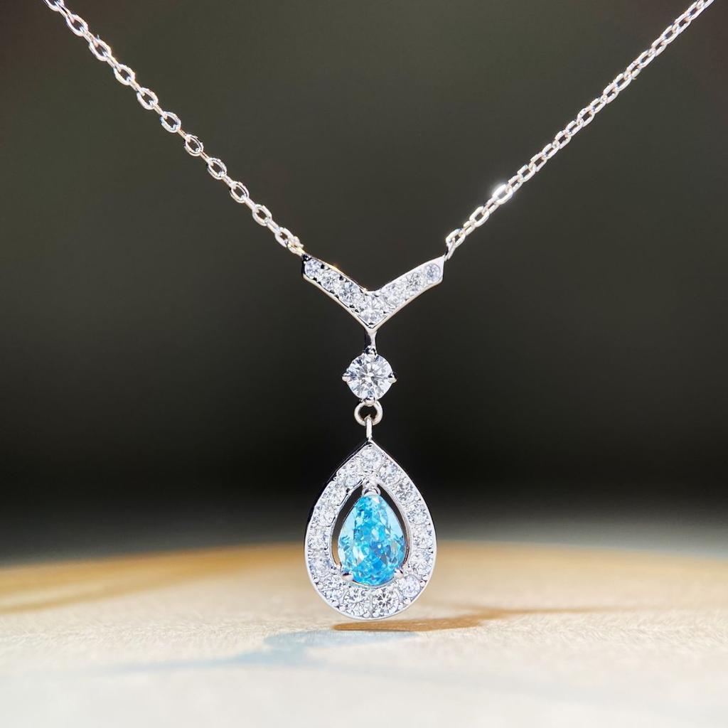 High-end Women's 18K White Gold and Platinum PT950 Water Drop Necklace Female Shaped Pear-shaped Aquamarine Pendant