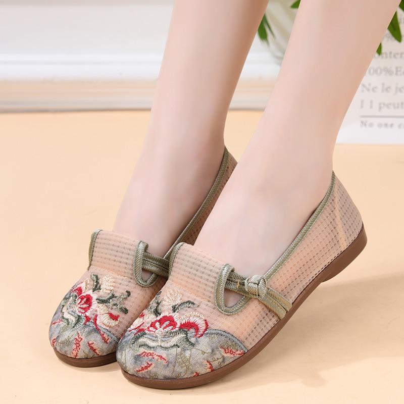 Summer New Middle-aged and Old Mother Shoes Mesh Hollowed Hanfu Embroidered Shoes Soft Sole One Pedal Old Beijing Cloth Shoes Women