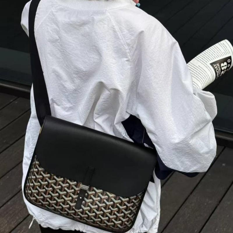 Genuine Leather Messenger Bag 32x25cm, Unisex Crossbody Sling Bag for Men & Women, Durable Shoulder Satchel for Work & Travel