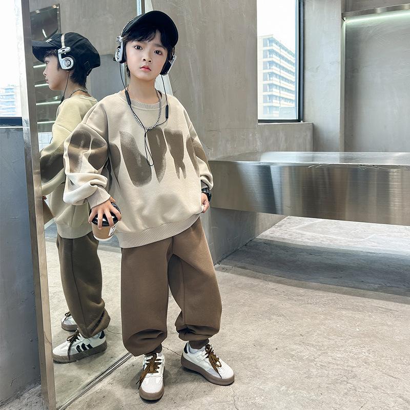 Модный комплект для отдыха для мальчиков 2025 года, детская толстовка с капюшоном, красивый спортивный комплект