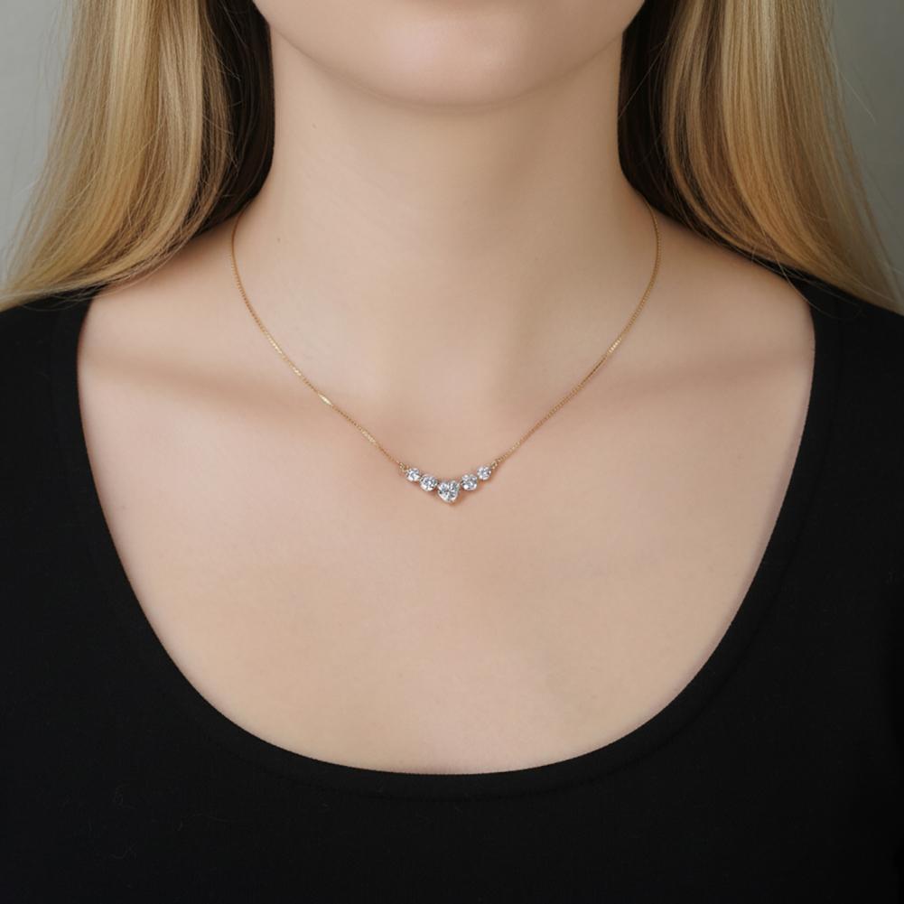 Source Jewelry Factory Anti-Tarnish Gold Plated S925 Silver Five Stone Heart Curve Moissanite Necklace for Romantic Fine Jewelry