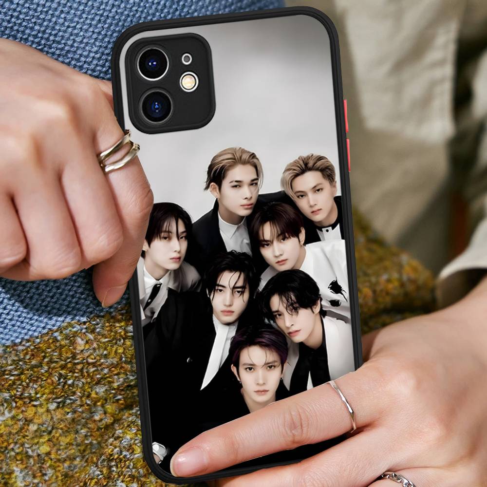 Korea E-Enhypenes Singing Group For IPhone 11 12 13 14 15 16 Pro Max Plus Matte Translucent Phone Cover