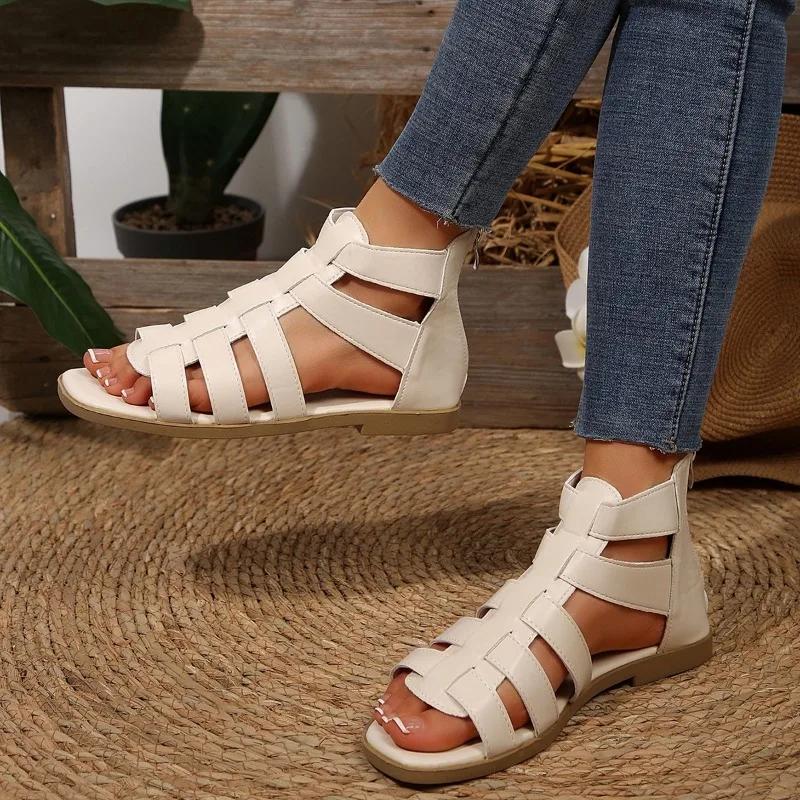Модная обувь для женщин 2025 Бренд Задняя молния Женские сандалии Модные сандалии с узким ремешком Повседневные сандалии Swomen Новые большие размеры Однотонные сандалии на плоской подошве