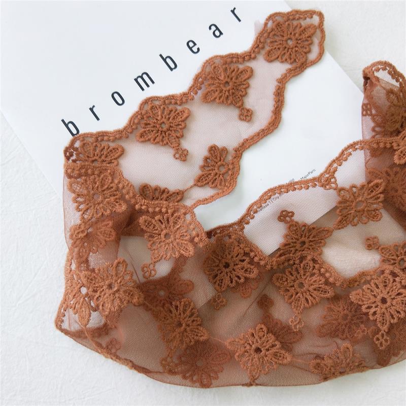 Summer Fashion Transparent Lace Embroidered Triangle Scarf Women's Hollow Scarf Floral Scarf for Women