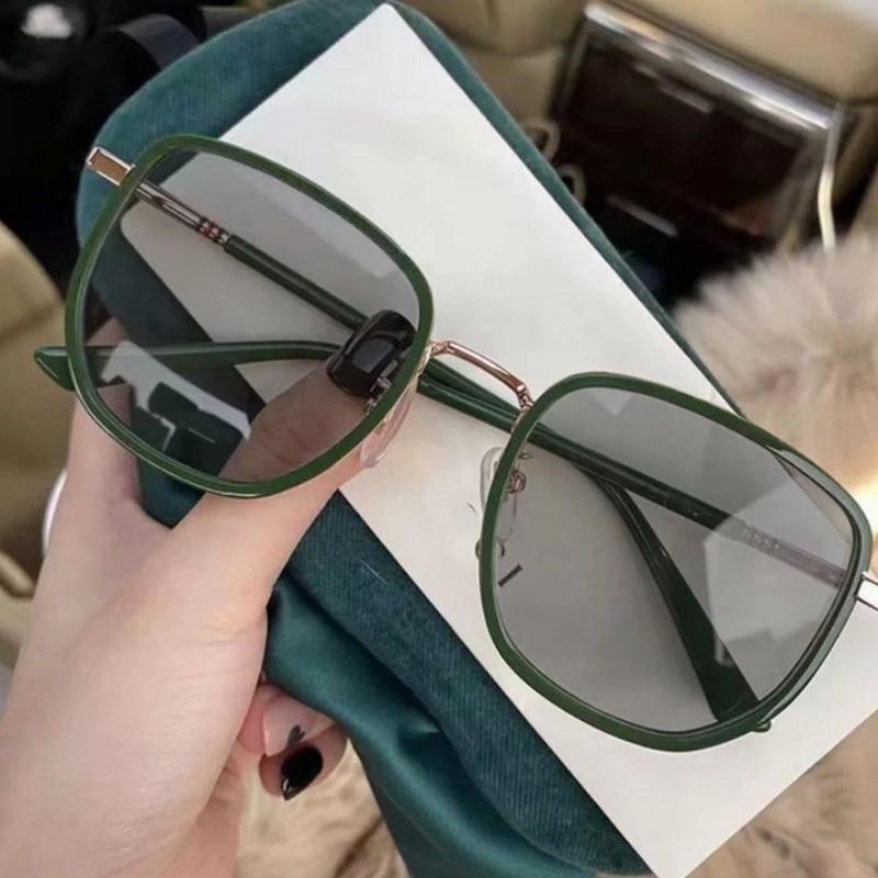 Anti Radiation Pochromic Eyeglass for Women/Men Replaceable Lens Eyeglasses Frames Retro Aesthetic Glasses