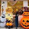 Halloween Balloon Column Decoration for Kindergarten, Mall, Amusement Park, Store Display, and Atmosphere Enhancement.