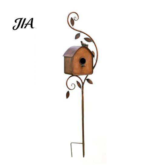 Rustic Bird Station Metal House Garden Stakes, Feeder Decor, Weatherproof Gift for Lovers Iron Art Decor Outdoor Lawn Yard Flower Bed Decoration Wild