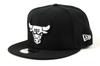 [New Era] 9FIFTY Snapback Cap BLACK & WHITE NBA Eastern Conference Chicago Bulls CHICAGO BULLS