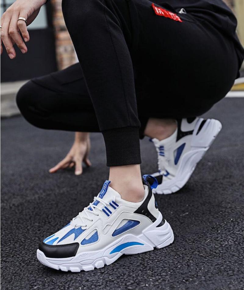 Men's Casual Sports Shoes 2024 New Men Platform Breathable Running Shoes Trendy Leather Stitching Mesh Men Nude Shoes