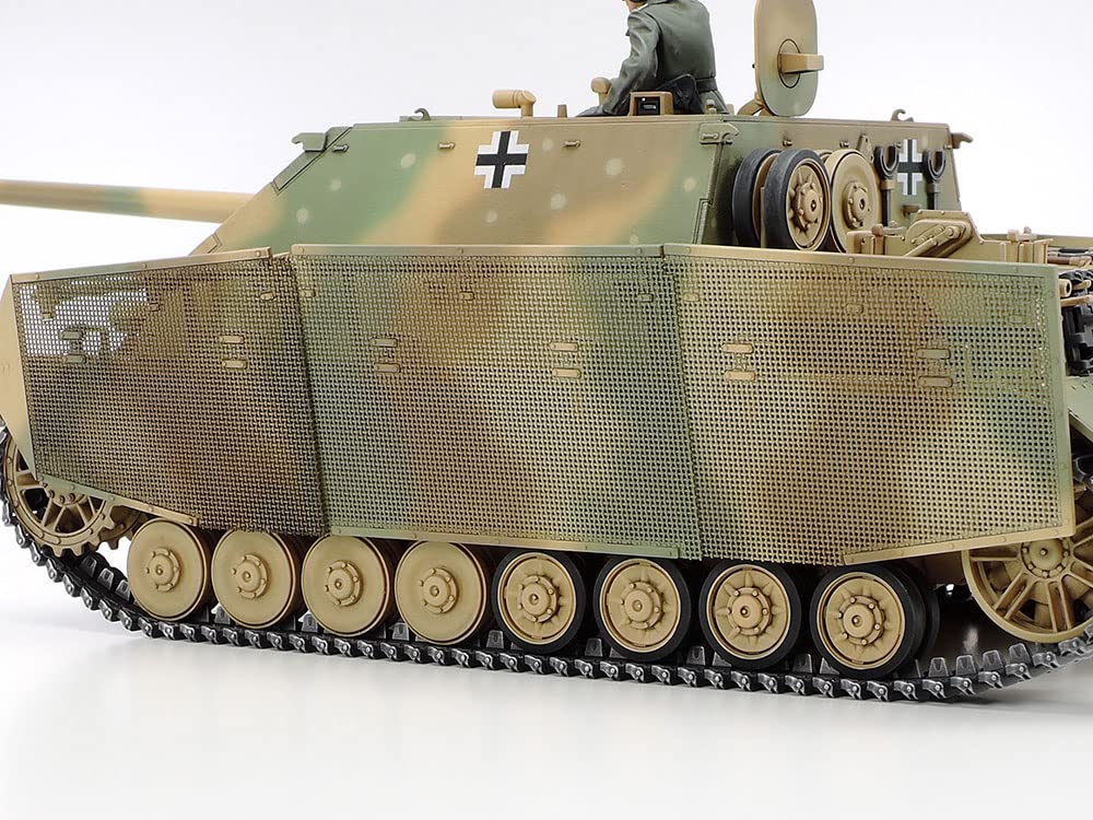 TAMIYA Military Miniature Series German Tank Destroyer Plastic Model 35381 1/35 No.381 IV/70(A)