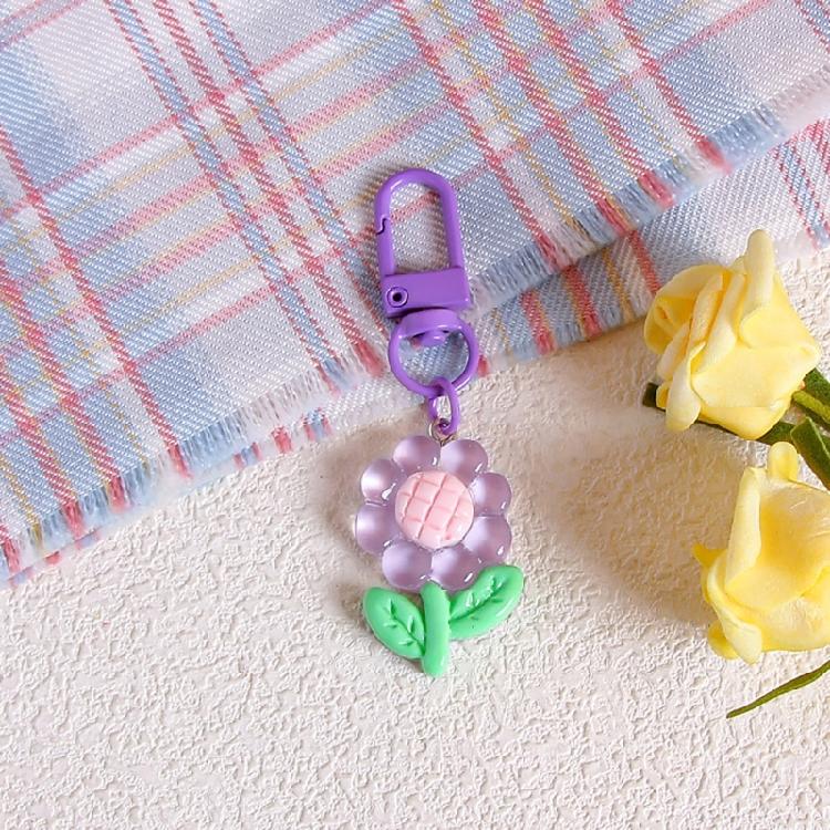 Прочный брелок для ключей с цветком из смолы Элегантный прозрачный брелок для ключей с цветком Уникальный кулон для ключей Идеально подходит для любителей природы