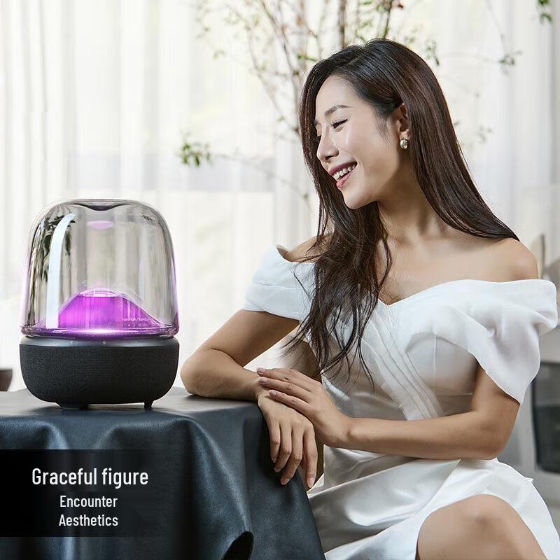 Беспроводная Bluetooth-колонка Harman Kardon Aura Studio 5