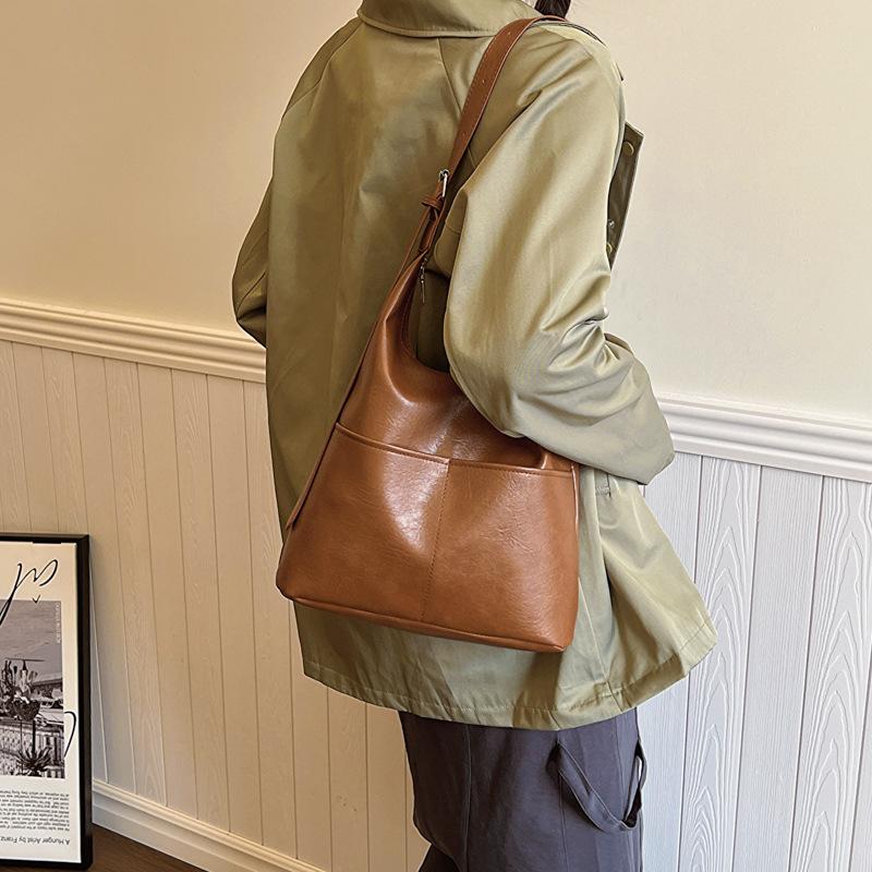 Женская сумка ретро сумка подмышкой новая персонализированная модная сумка тоут ниша большая вместимость сумка для матери и ребенка на плечо