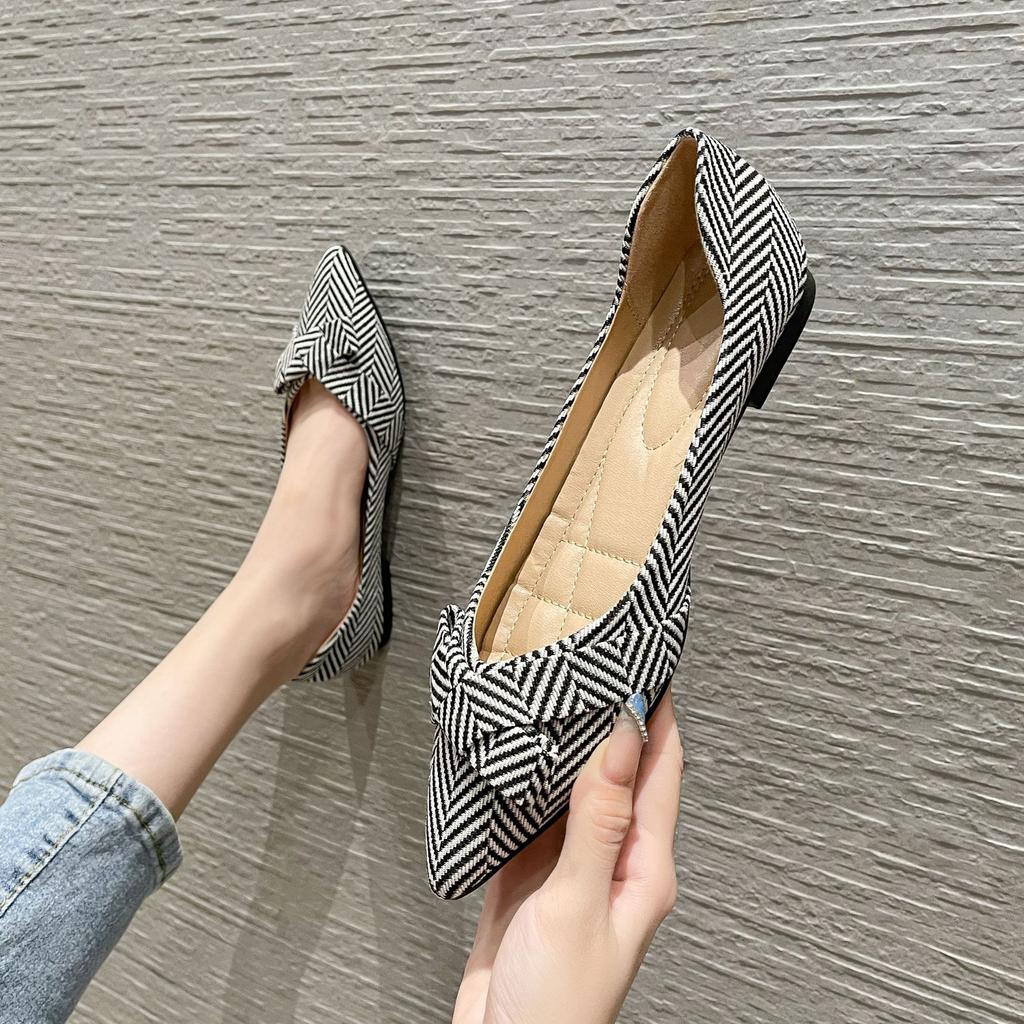 New Arrival Spring Summer Ballerina Flats Pointed Toe Shoes Elegant Office Ladies Shoes