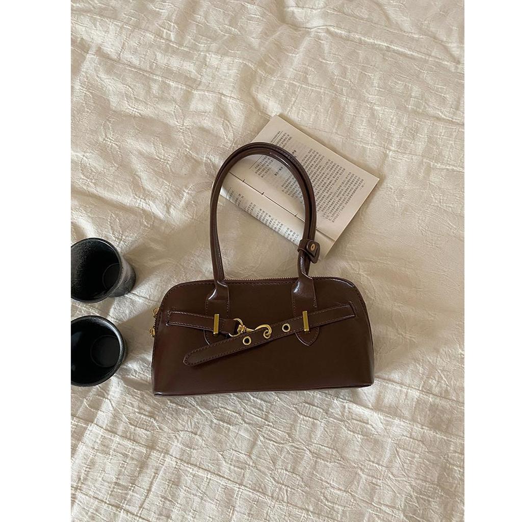 England Style Shell Shape Bags For Women Luxury Designer Handbags And Purses 2024 New In PU Belt Buckle Underarm Shoulder