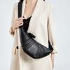Fashion Sheepskin Bag Messenger Bag Women's Versatile Commuter Croissant Bag New Trend Niche Design Shoulder Bag