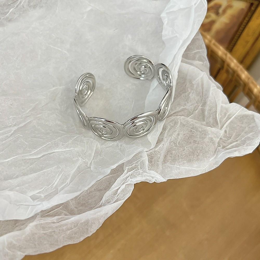 Metal Cuff Bangle Bracelet Non-Fading Women Wristband Fancy Spiral Arm Bracelet Party