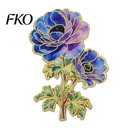 Smooth Edge Brooch Pin, Enamel Flower Design with Edges, Long-lasting Lightweight Zinc Alloy Badge for Jackets Scarves Bags Gift Exquisite Shape