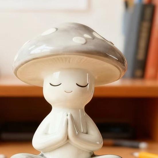 Zen Meditation Mushroom Sculpture Resin Mushroom Figurine for Living Room Home Office Desk Patio Garden Decor