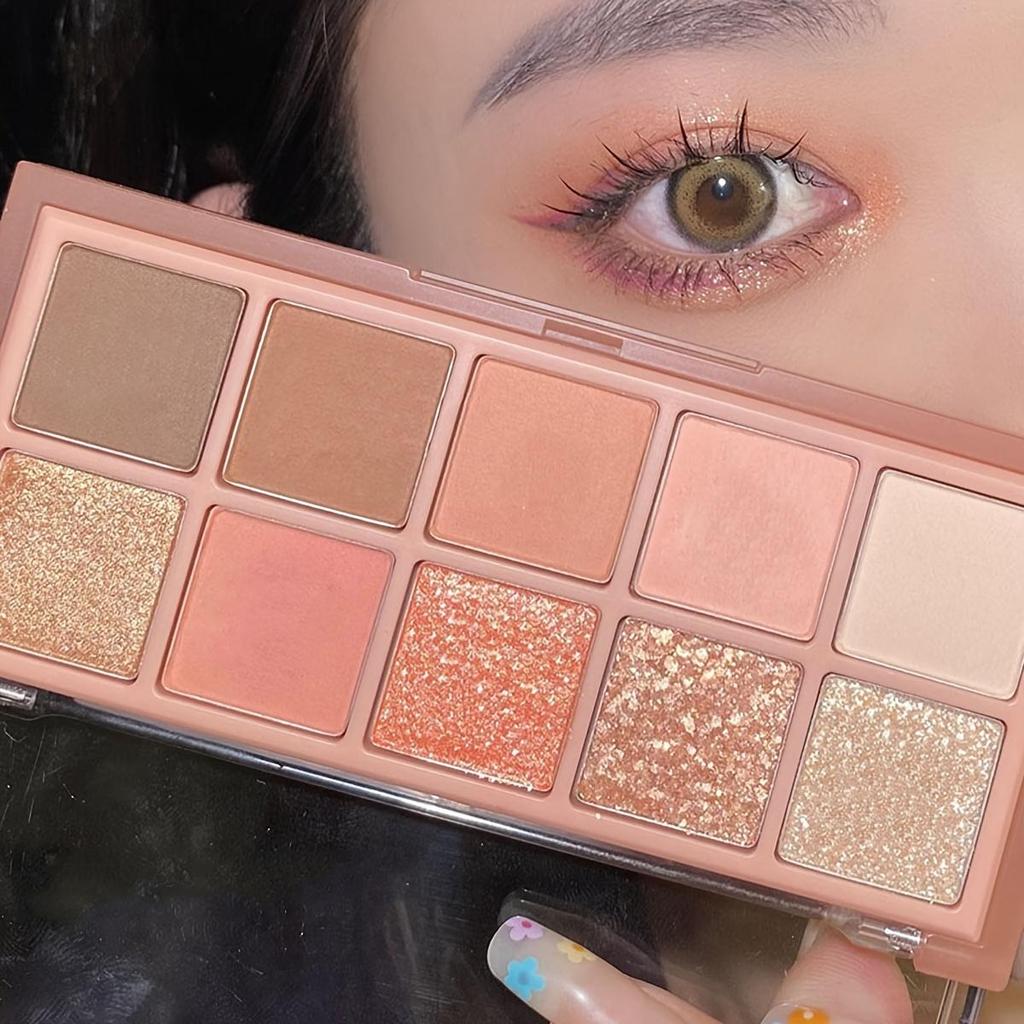 Палитра теней для век Smoky Eye Shadow из 10 цветов. Стойкий матовый и мерцающий финиш. Черные, коричневые, коралловые, розовые, земляные тона для контурирования лица и повседневного макияжа.