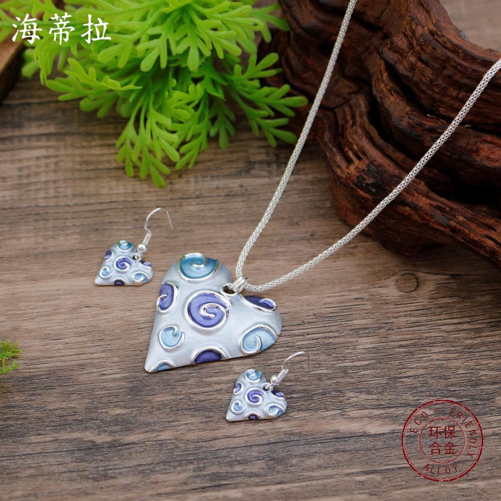 Новый эмалевый набор подвесок-серег «Любовь», женское простое и высококлассное колье в виде вихря в форме сердца.