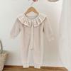 Хлопковый ромпер с длинным рукавом для девочки с воротником-рюшем на весну/осень