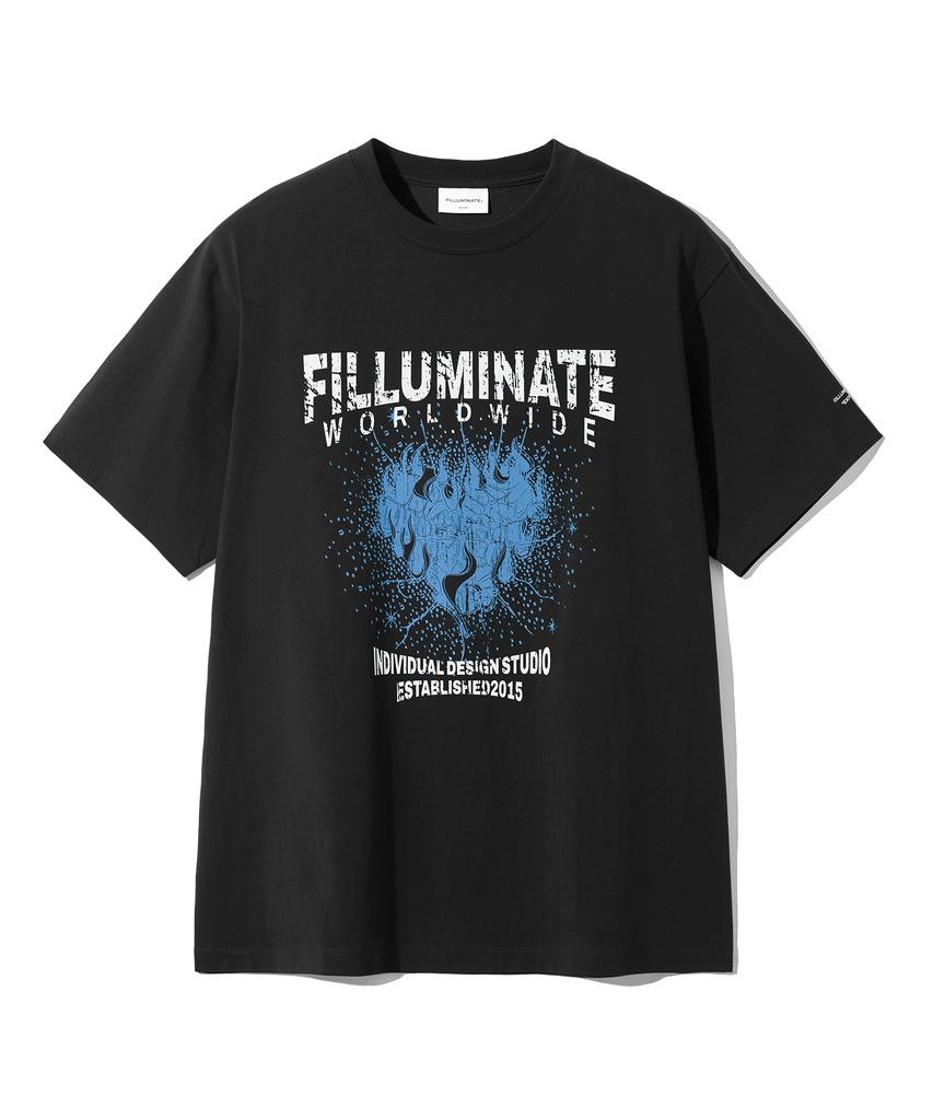 Футболка FILLUMINATE Пылающее Сердце - Черная