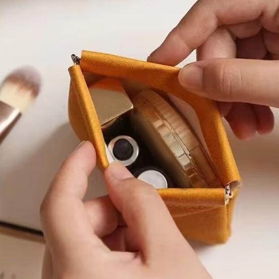 2 шт. Чехол для солнцезащитных очков Мягкий автоматически закрывающийся стильный чехол из искусственной кожи с подкладкой против царапин Компактная сумка для очков Мешок для чистки экрана из микрофибры