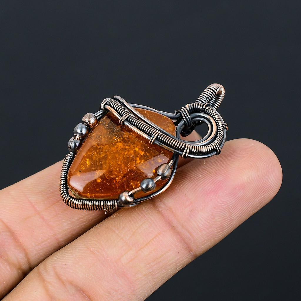 Подвеска ручной работы из медной проволоки из натурального балтийского янтаря длиной 1,77 дюйма T7W63