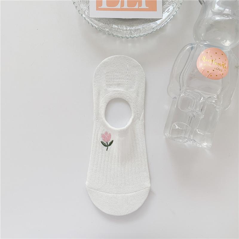 Женские летние белые невидимые носки с милой вышивкой в виде животных и растений, силиконовые нескользящие носки