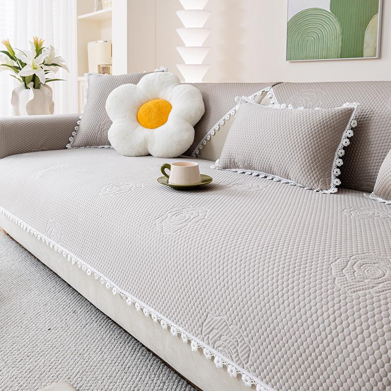 Funda Sofá  Summer Home Cool Feeling Slipcover Non-slip Ice Silk Lace Work Sofa Cushion Couch Sofa Cover