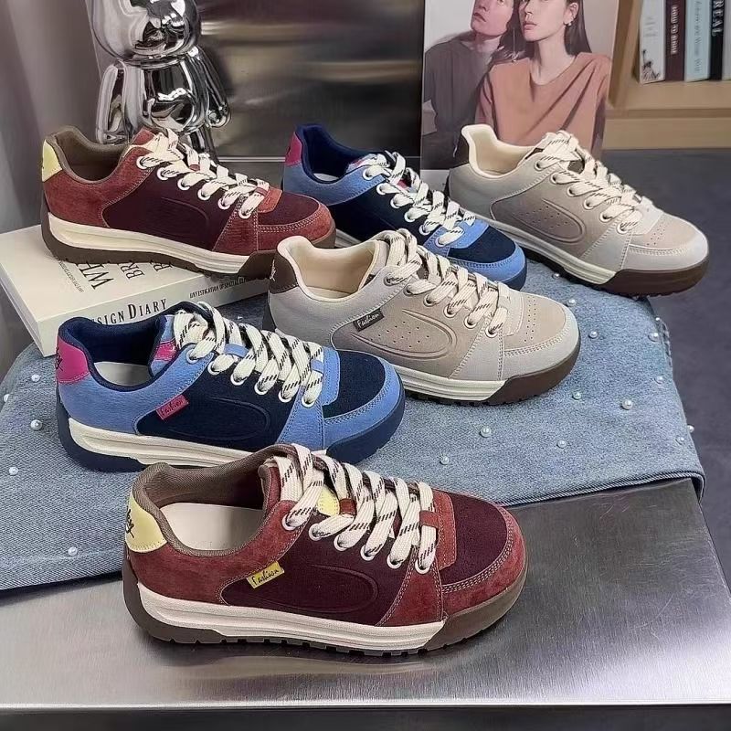 Thick-soled Niche German Training Shoes Women's Autumn 2024 New Versatile Sports and Leisure Forrest Gump Shoes Retro Super Soft Bread Shoes