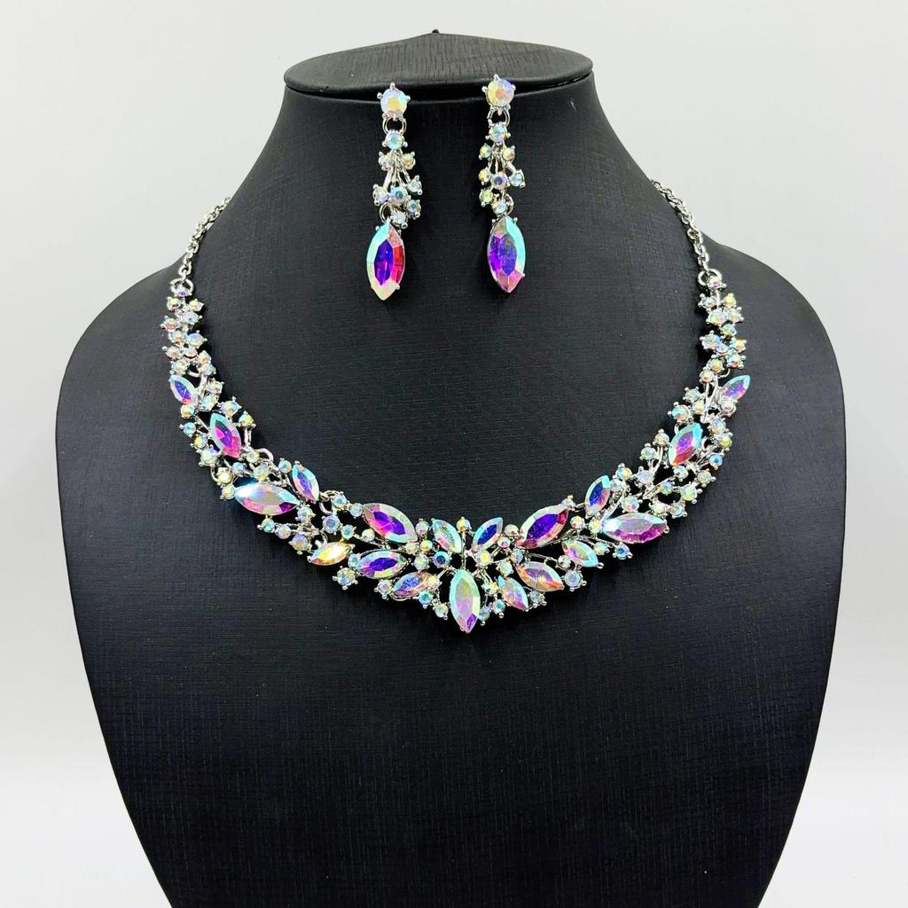 Винтажный европейский и американский вечерний набор: ожерелье и серьги - цветочный дизайн