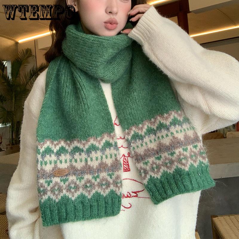 Christmas Scarf Women's Korean Version Retro Knitted Versatile Thick Autumn and Winter Warm Student Couple Scarf