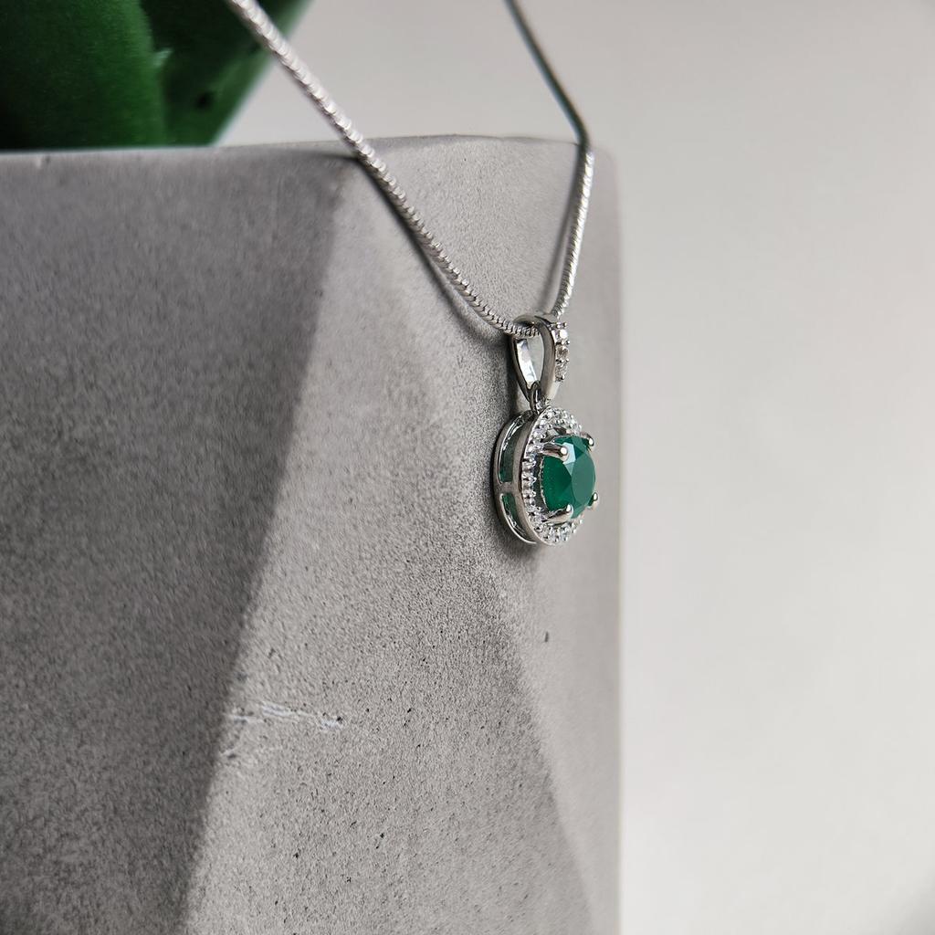 Серебряная подвеска с агатом 1.017ct, фианитами (2208235)