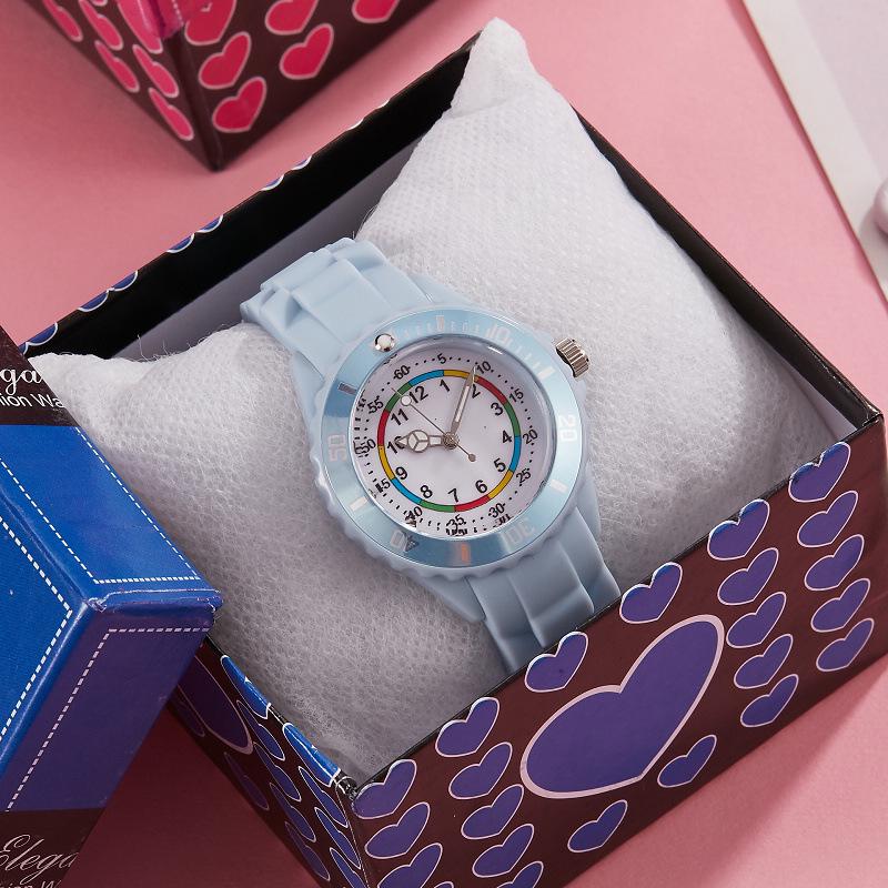 Унисекс Радужные Силиконовые Кварцевые Часы - Многоцветные Модные для Мужчин и Женщин