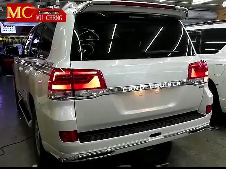 Светодиодная декоративная полоса на заднюю дверь с тормозными огнями для Land Cruiser 2008-2023