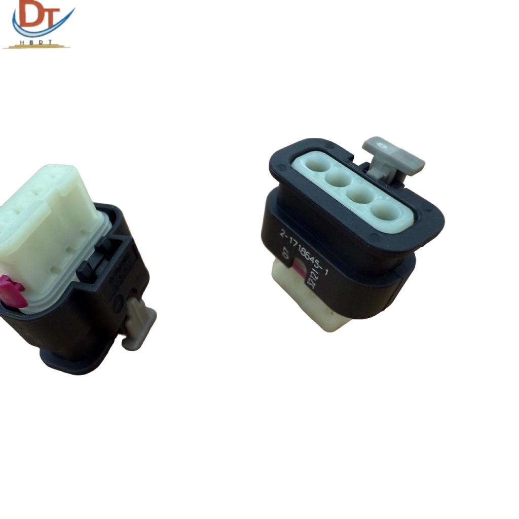 4-Pin Automotive Wire Harness Connector Plug with Plastic Shell