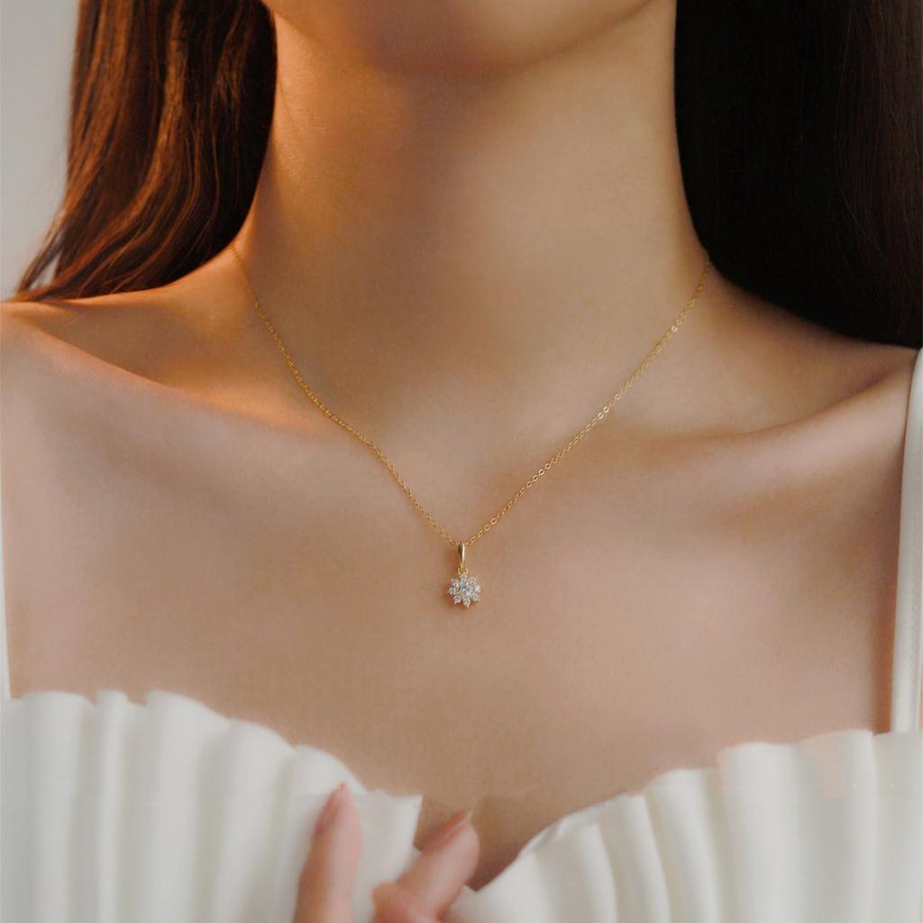 S925 Sterling Silver Snowflake Diamond-Studded Necklace Women's Simple Niche Design Light Luxury All-Match Clavicle Chain Women