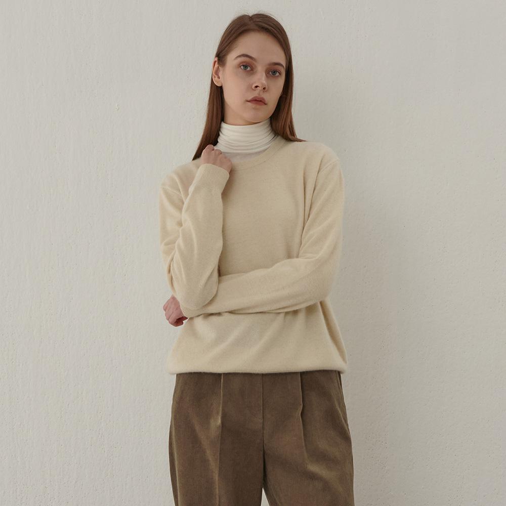 PINBLACK Wool Soft Raccoon Round Knit Ivory