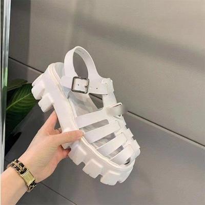 Женские летние римские сандалии с капюшоном и толстым каблуком