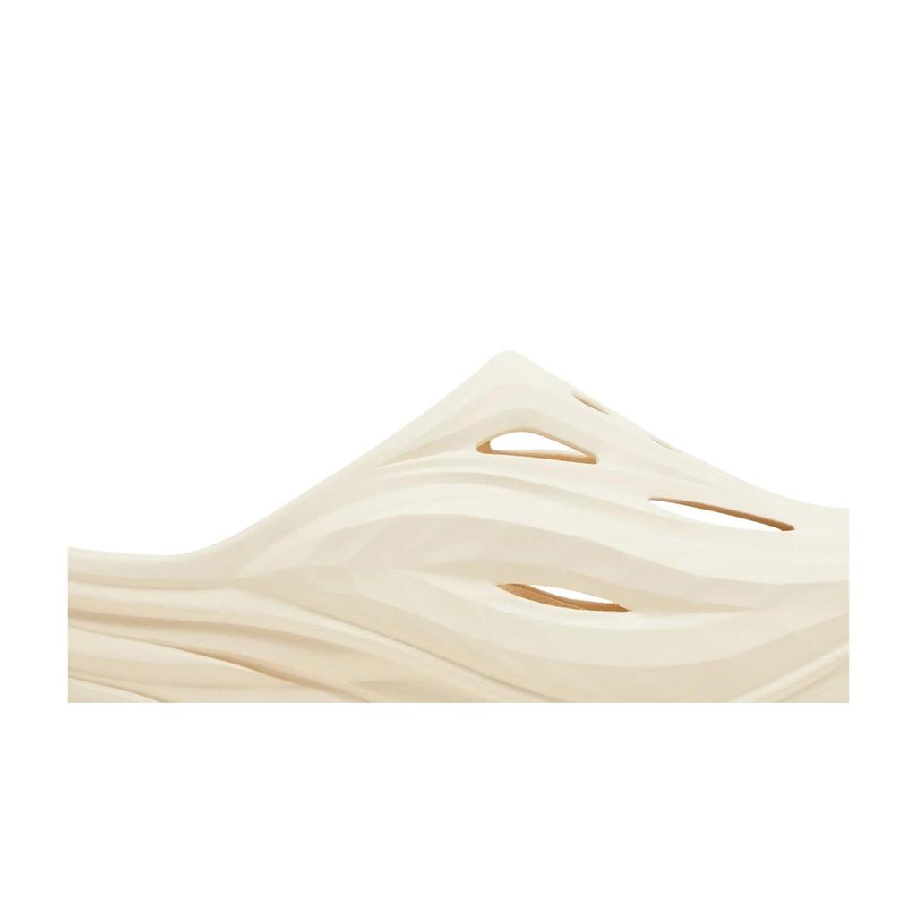 Ora Recovery Mule 'Vanilla' (Unisex) Vanilla / Vanilla Closed Toe Slippers 1147951 VLV