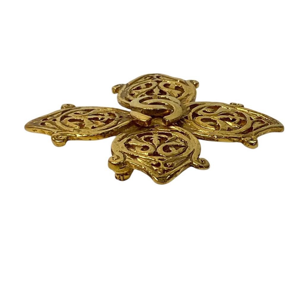 Used CHANELBrooch gold Women