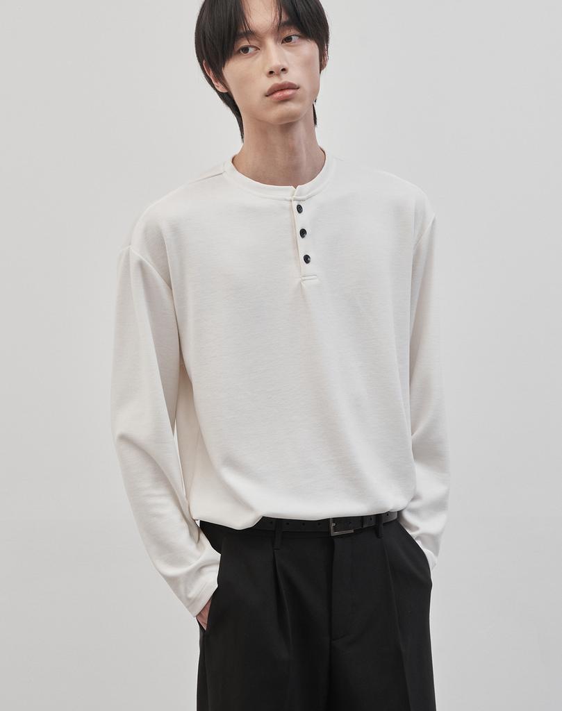 WORK ON BODY OFF Rested Semi-Overfit Henley Neck Knit [White]