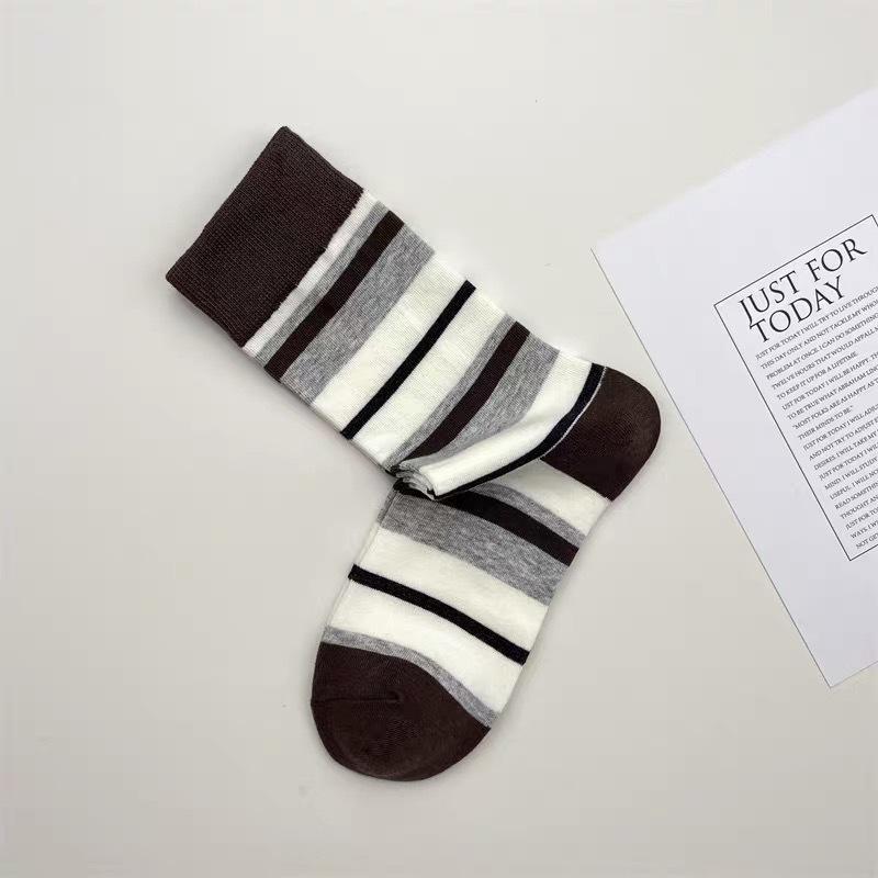 Women's Fall Fashion New All-purpose Striped Tube Cotton Socks