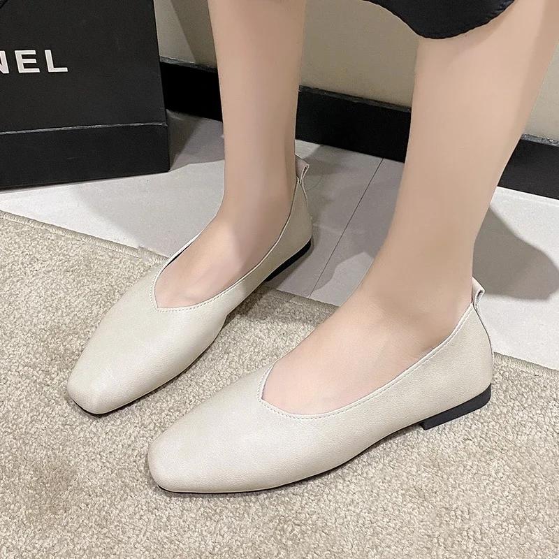 2024 Модные однотонные легкие туфли с квадратным носком на плоской подошве для женщин, весна и осень, с закрытым носком, женские туфли