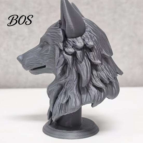 Realistic Wolf Head Decor 3D Printed Figurine, Statue with Round Art Piece Base, Wild Animal Sculpture for Home Office Bookshelf