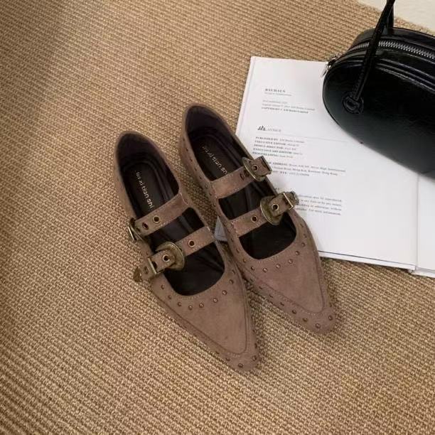 Французские ретро туфли Мэри Джейн с острым носком женские новые замшевые туфли на плоской подошве с юбками универсальные маленькие кожаные туфли